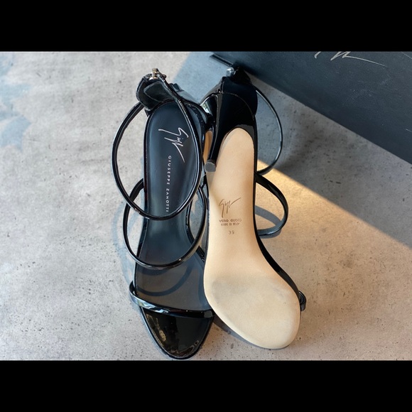 Giuseppe Zanotti Harmony - Picture 2 of 4